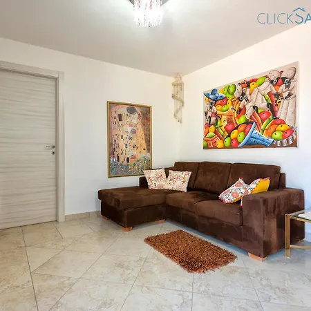 Marlena With Pool For Exclusive Use For 10 People Villa